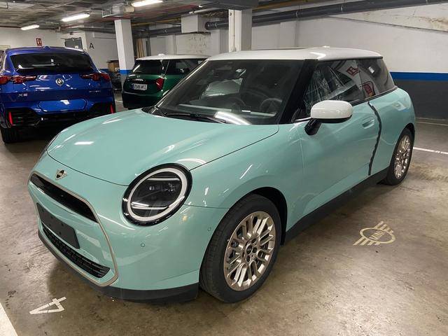 Mini Cooper E Favoured