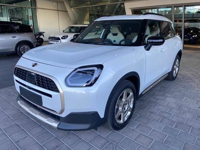 Countryman D Favoured