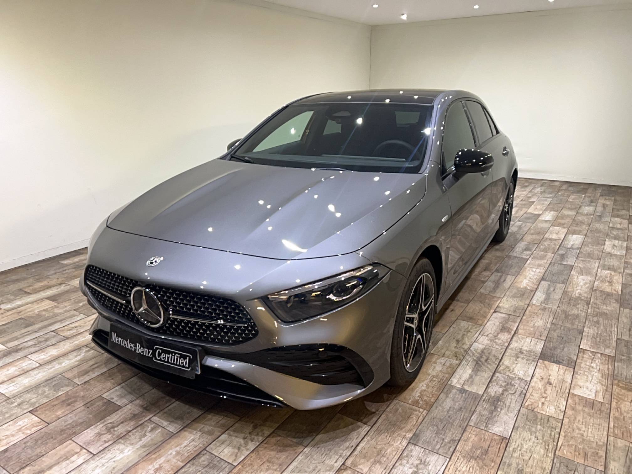 Classe A 250 e Hybrid EQ 8G-DCT