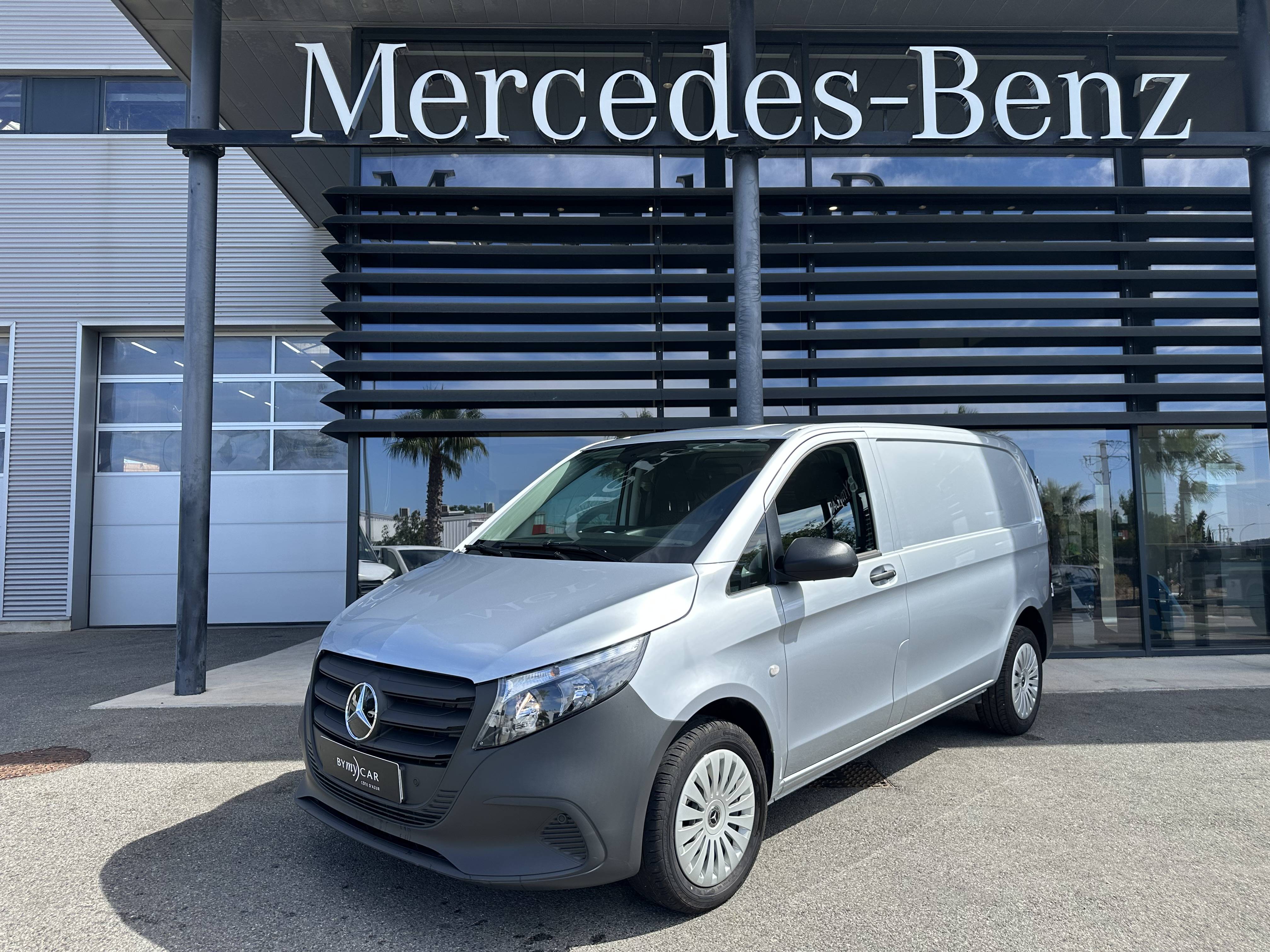 VITO FOURGON 114 CDI COMPACT BVM6 RWD
