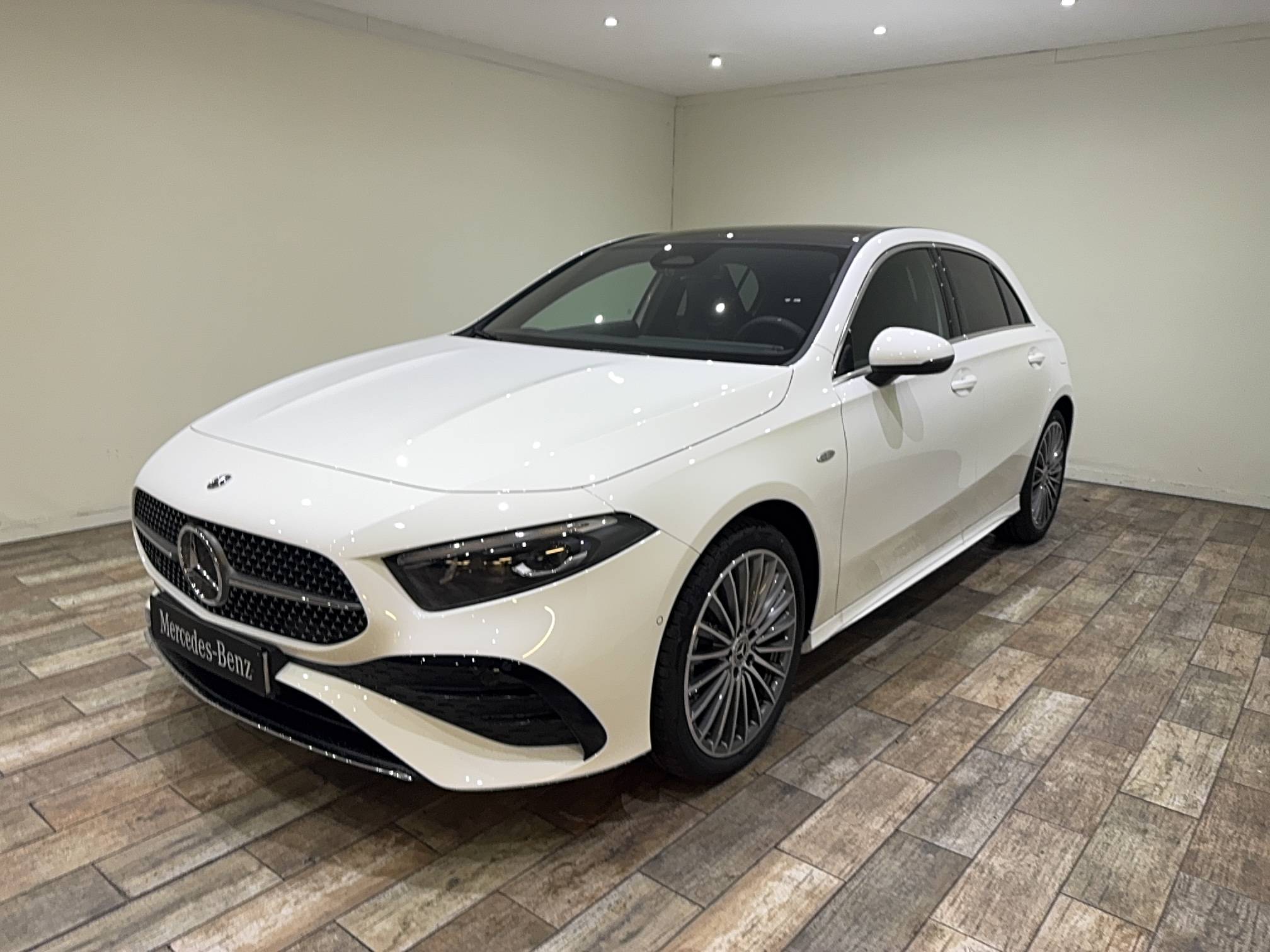 Classe A 250 e Hybrid EQ 8G-DCT