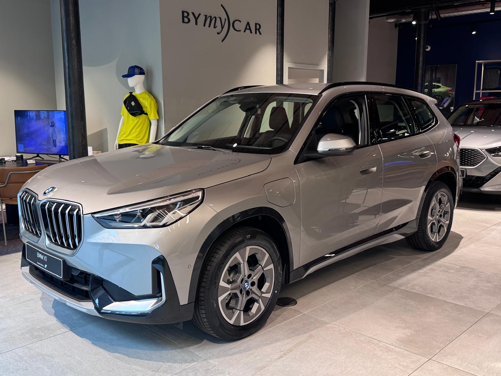 X1 xDrive 25e 245ch DKG7