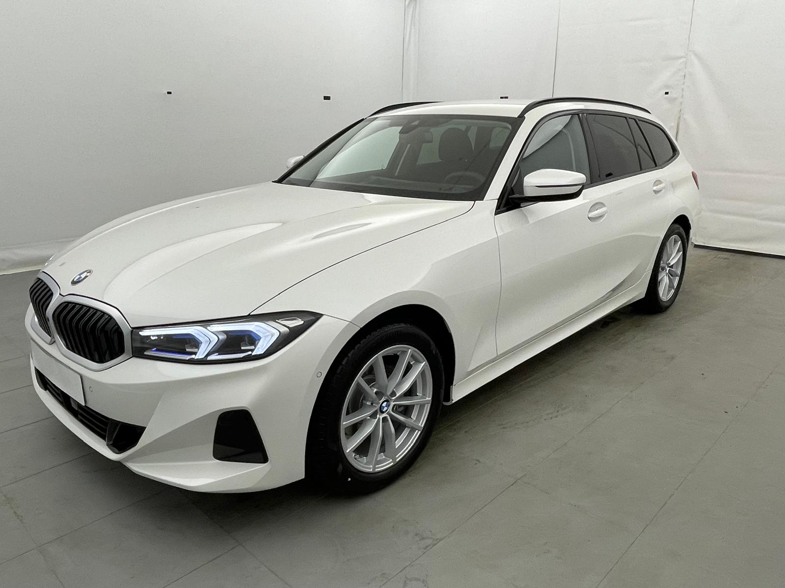 Touring 318i 156 ch BVA8