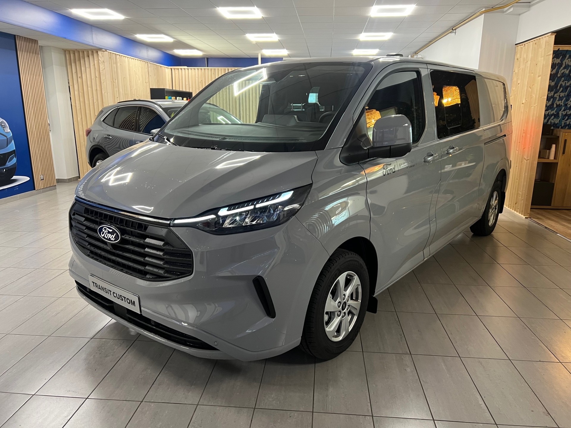 TRANSIT CUSTOM MULTICAB 320 L2 2.0 ECOBLUE 170 CH BVA8