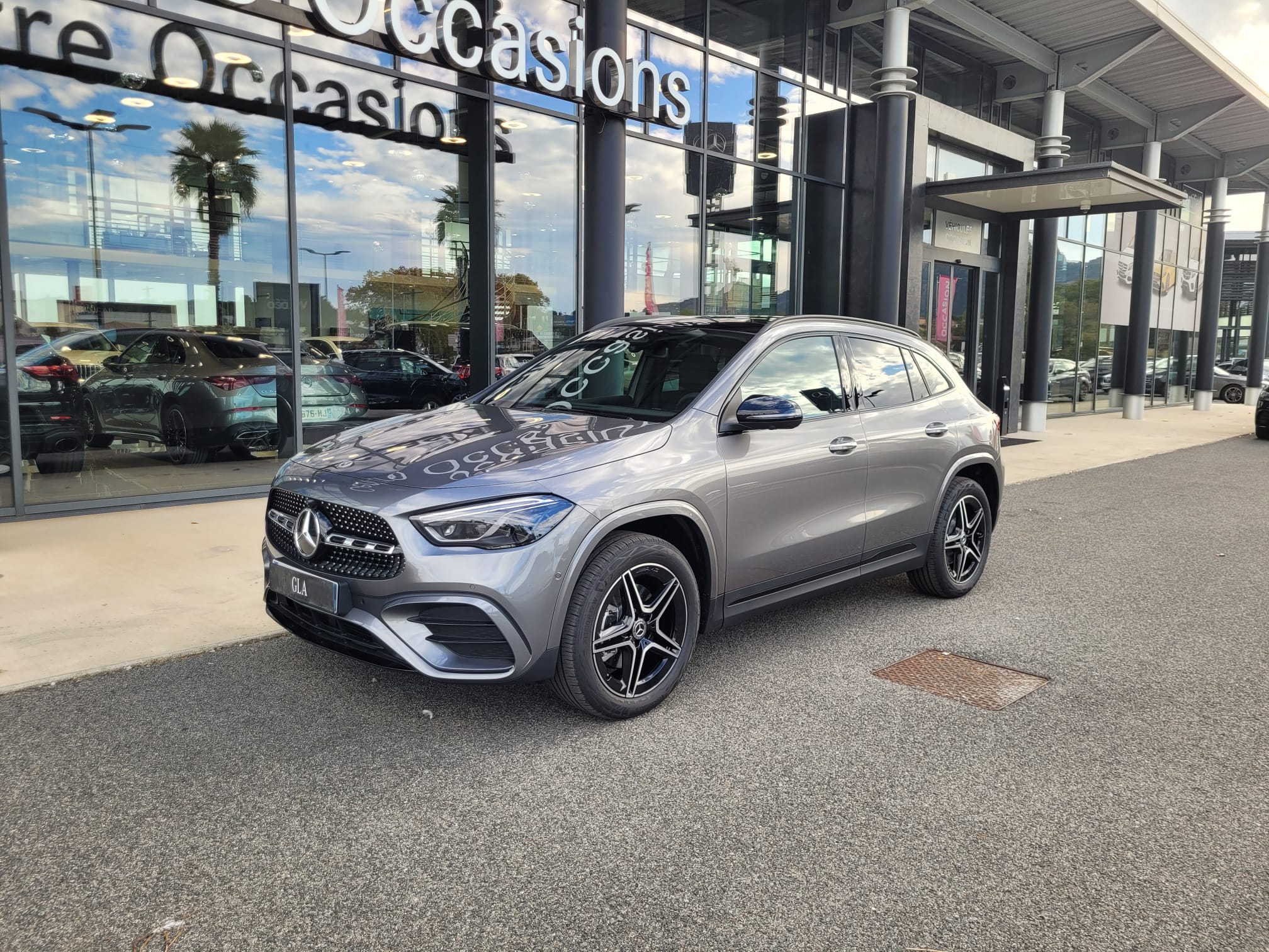 GLA 250 e Hybrid EQ 8G-DCT