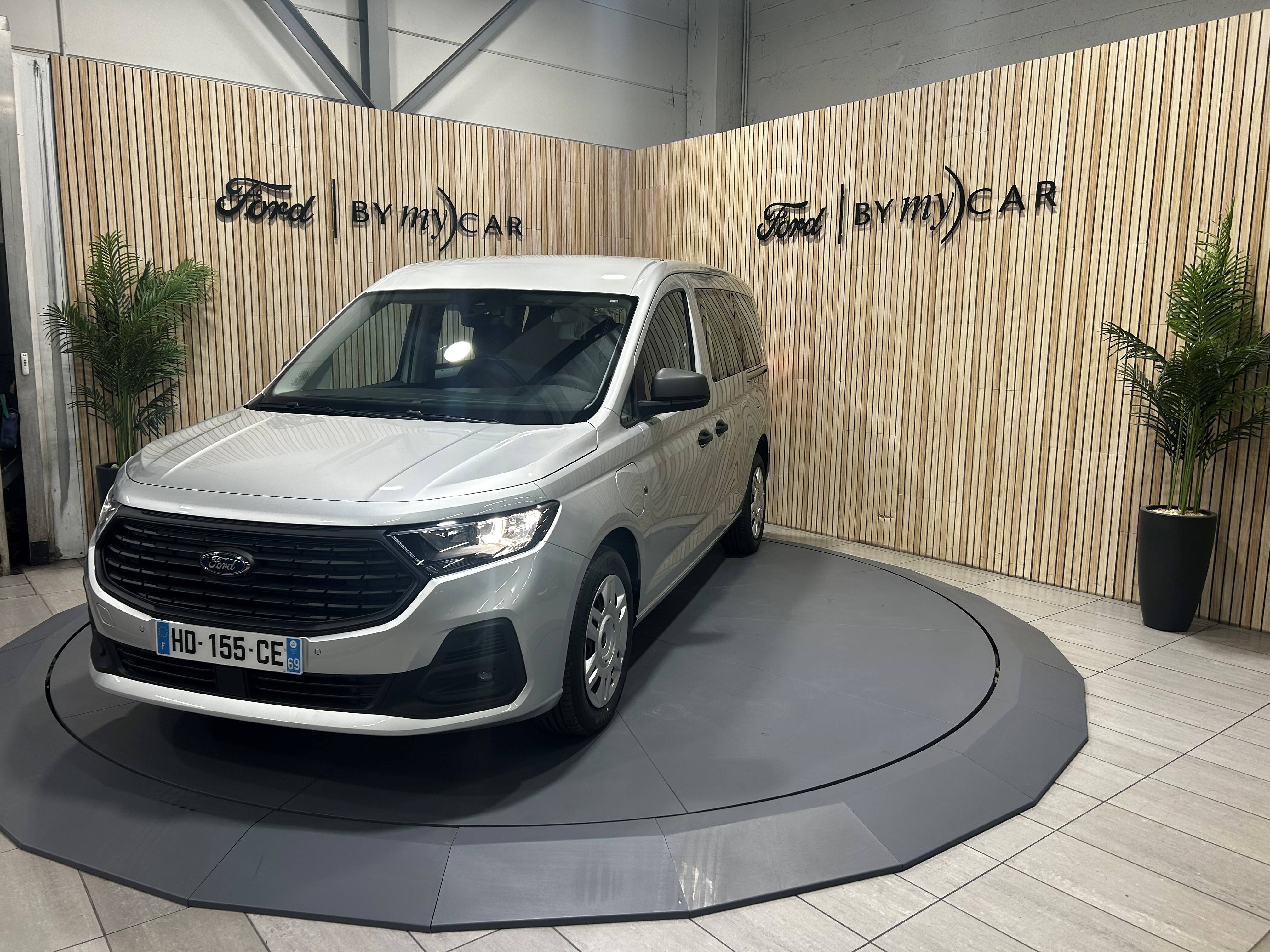 V761 CONNECT FLEX TRE L2 PHEV 150 BVA6