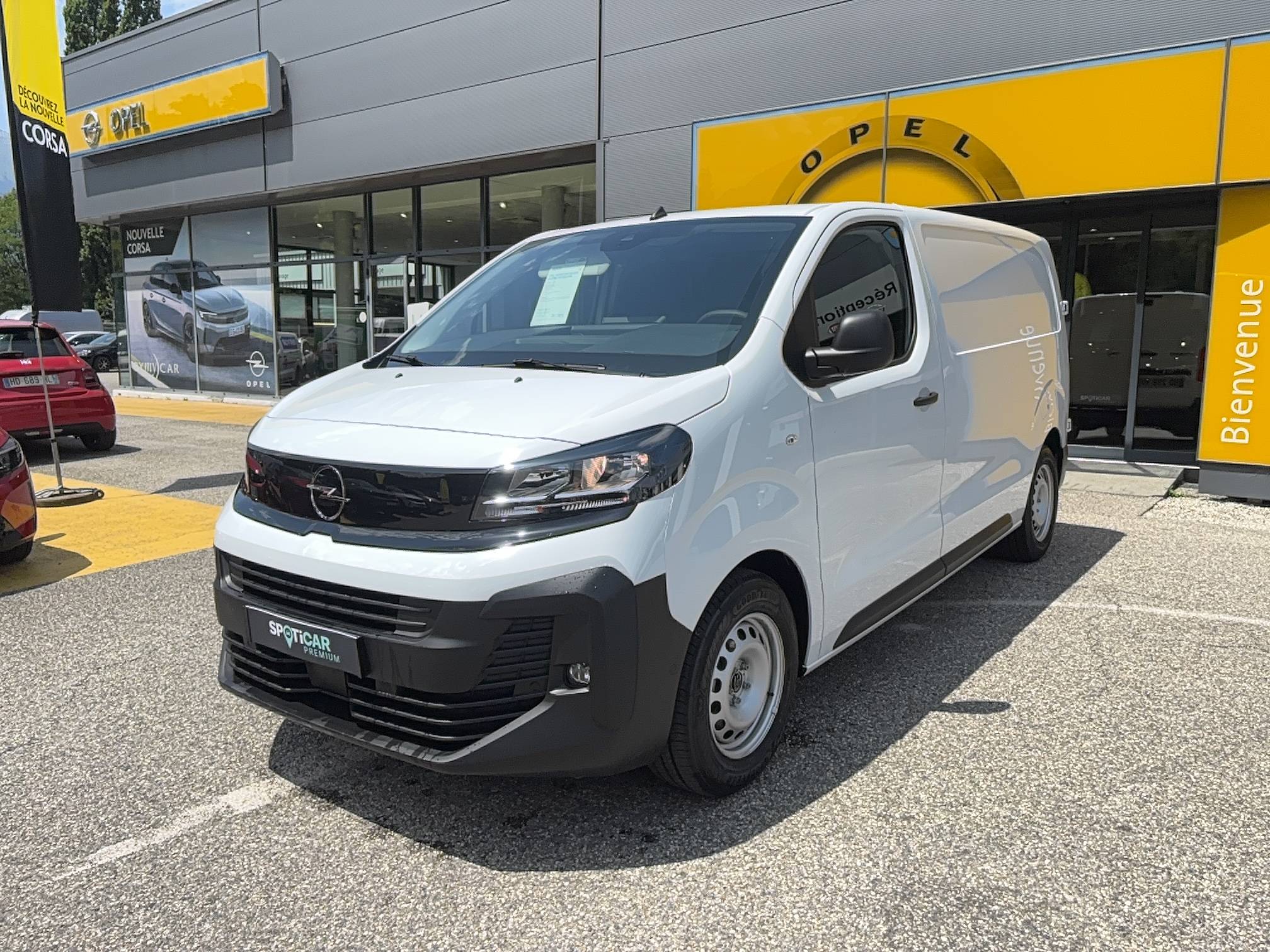 VIVARO FGN TAILLE M BLUEHDI 120 S&S BVM6