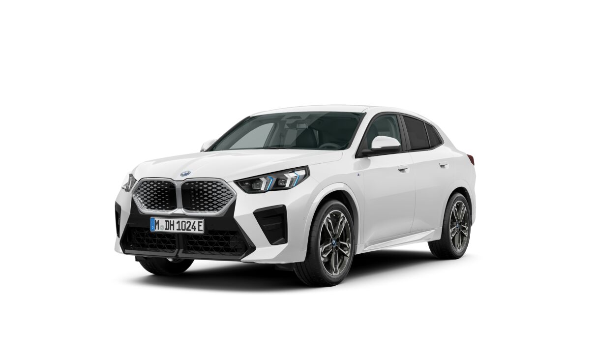 iX2 eDrive20 204ch BVA