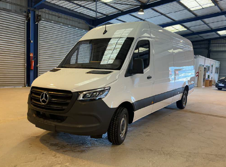 SPRINTER FGN 317 CDI 43 3.5T RWD
