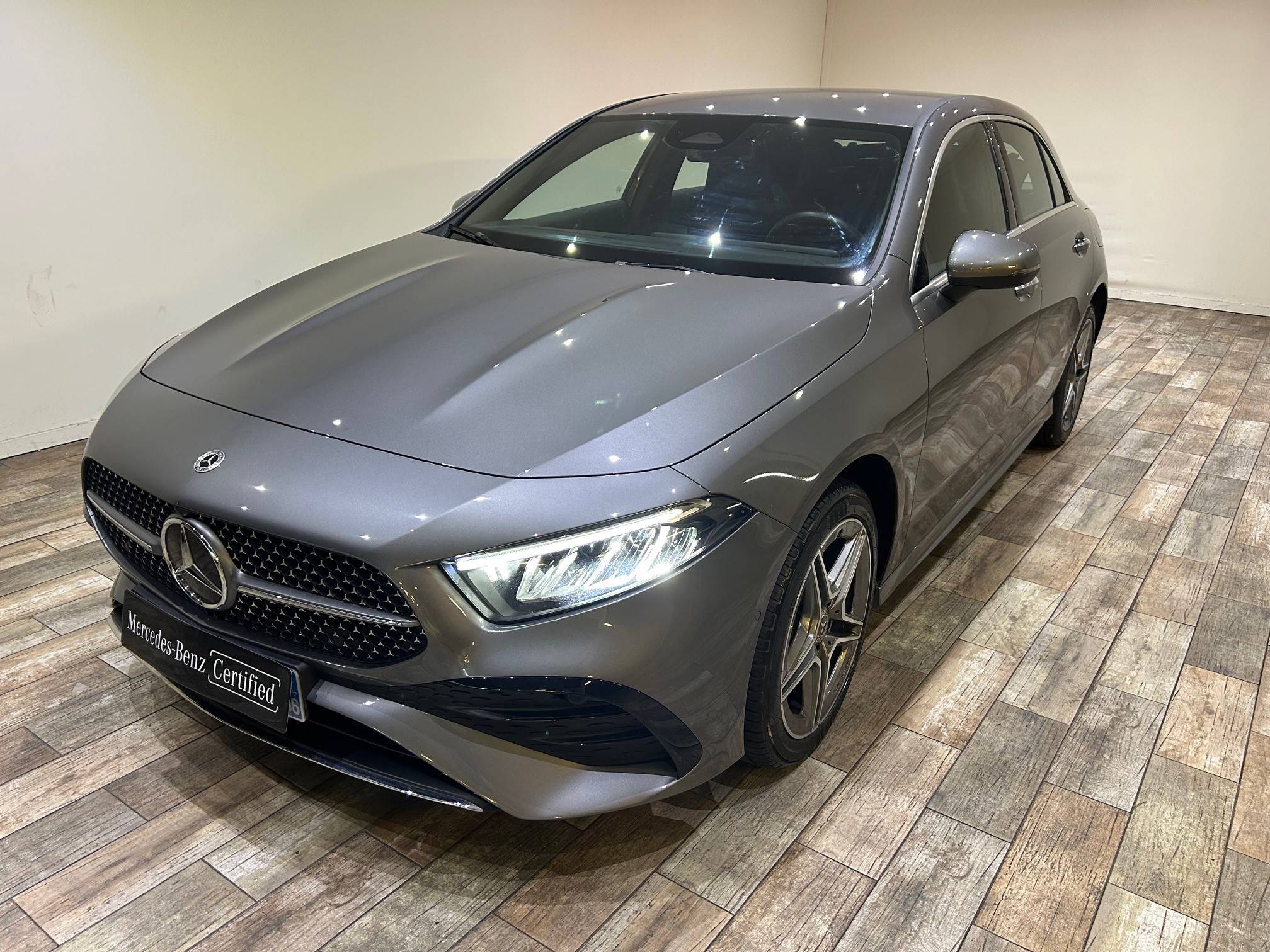 Classe A 250 e Hybrid EQ 8G-DCT