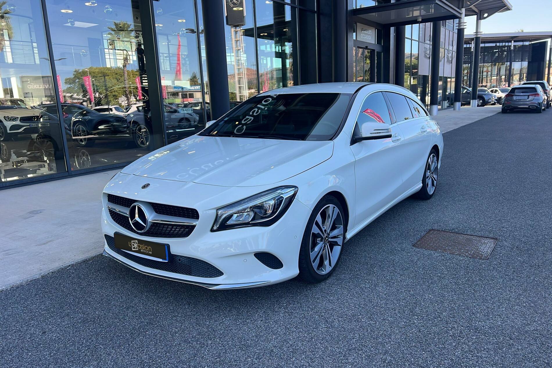 CLA Shooting Brake 200 7-G DCT