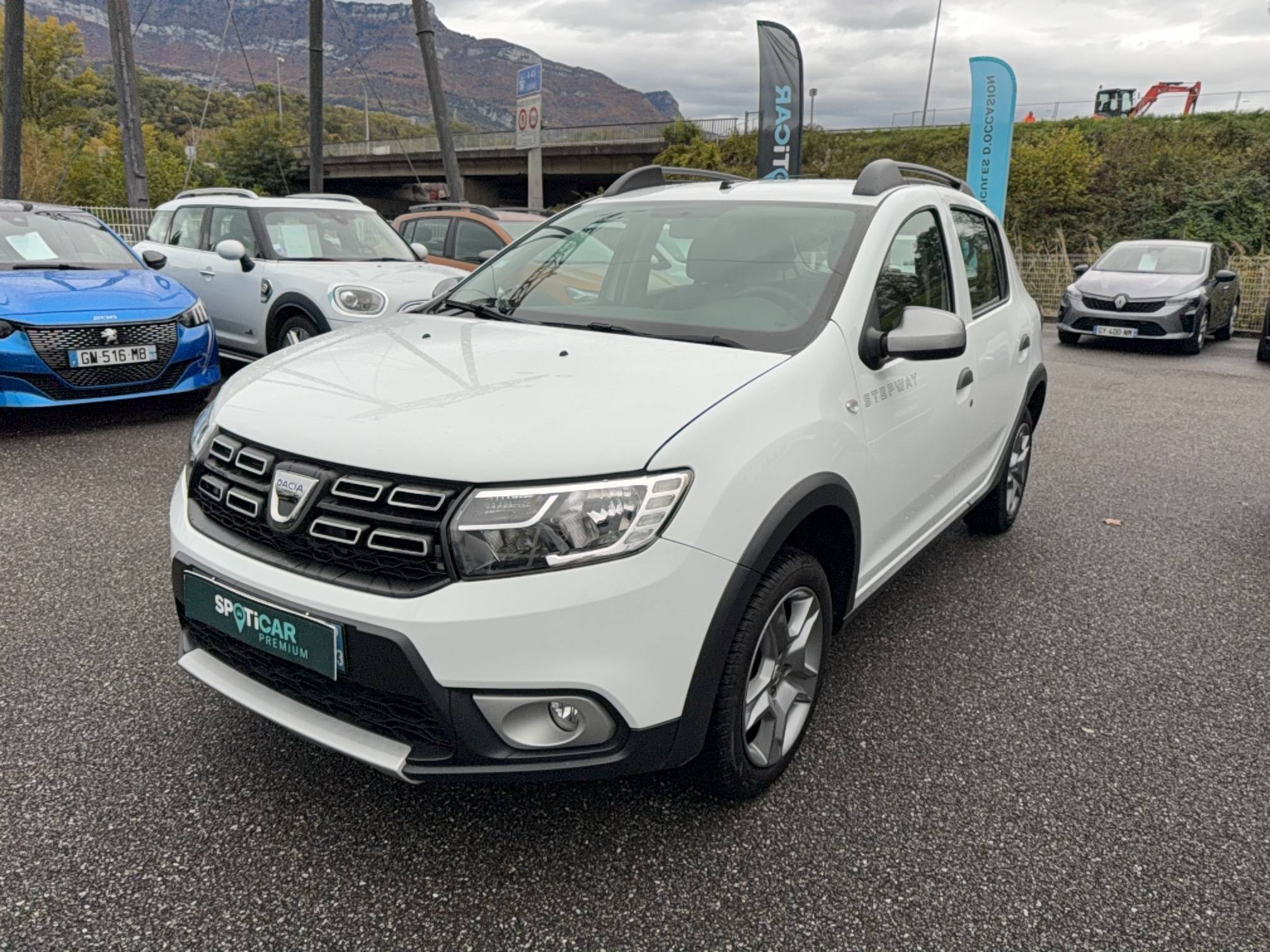 Sandero SCe 75