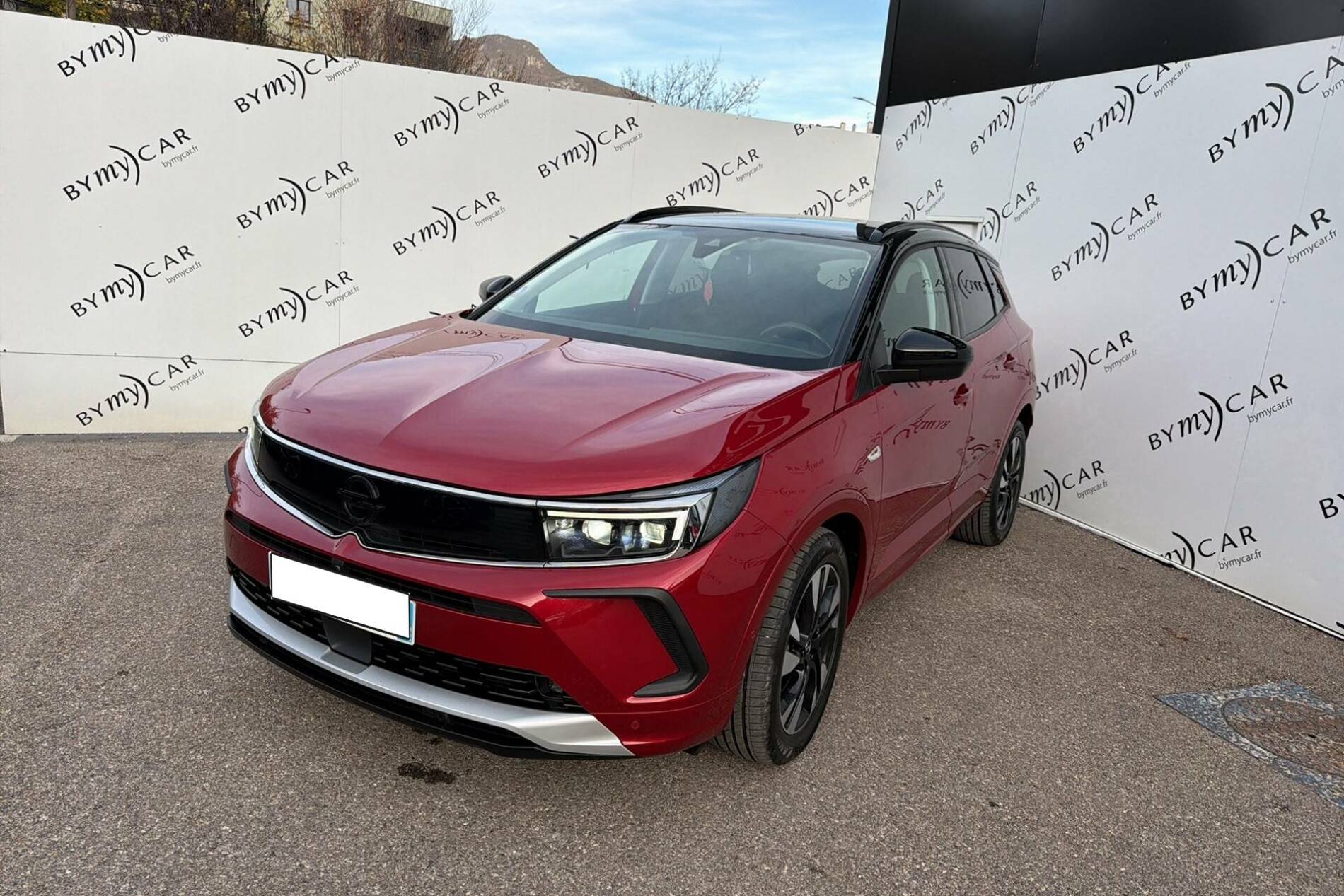 Grandland Hybrid 225 ch BVA8