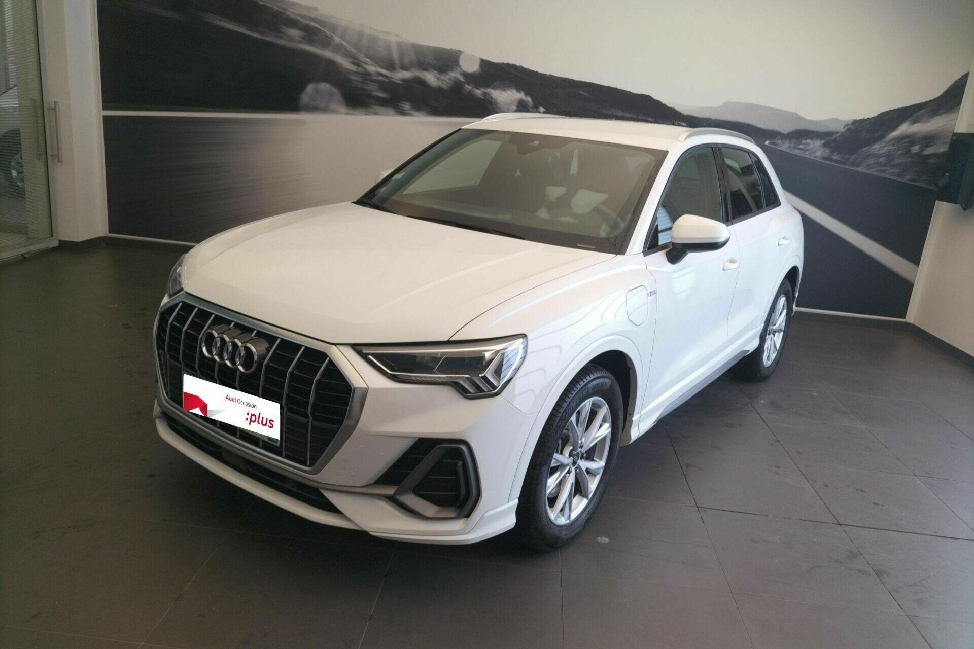 Q3 45 TFSIe 245 ch S tronic 6