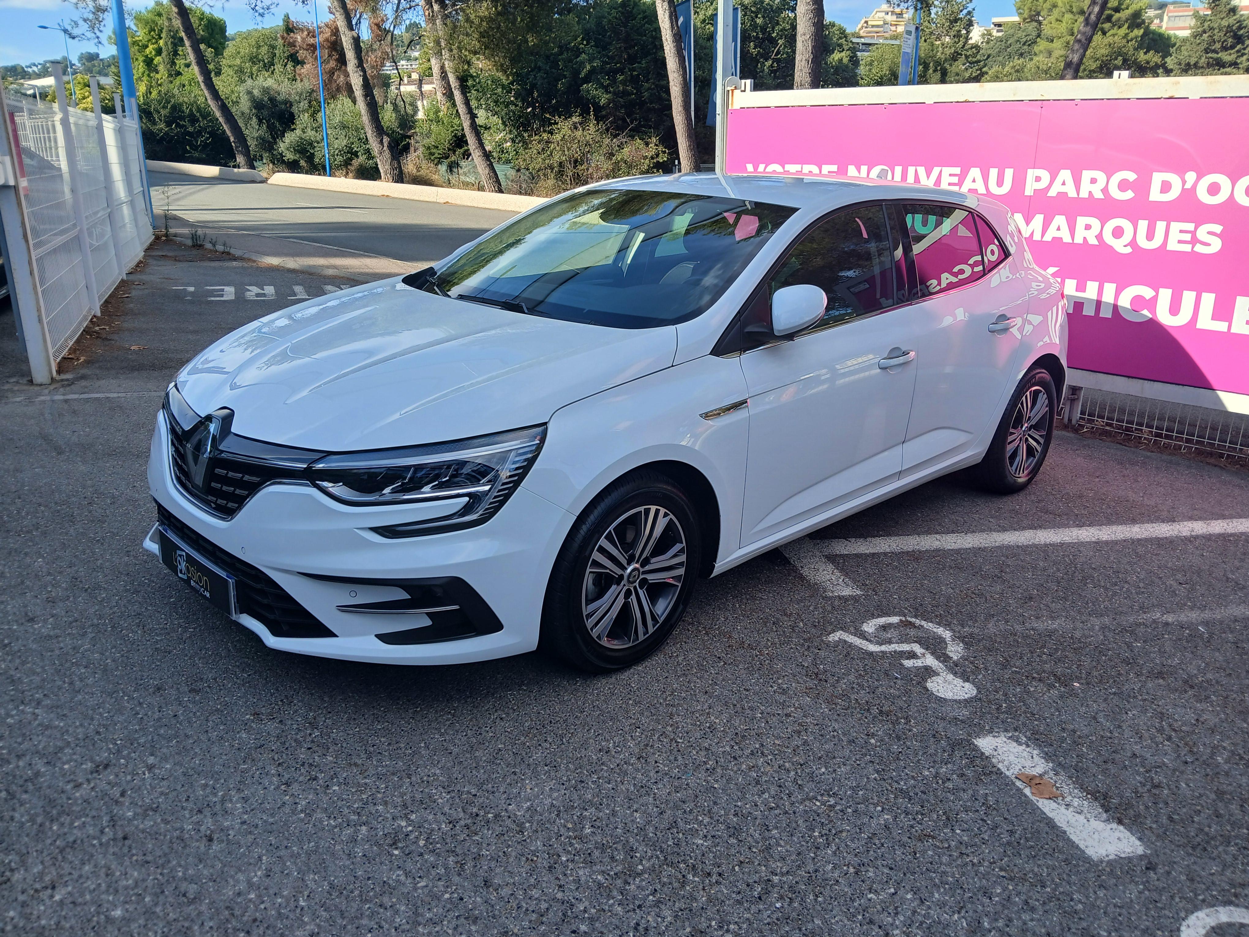 Mégane IV Berline Blue dCi 115 EDC - 21N
