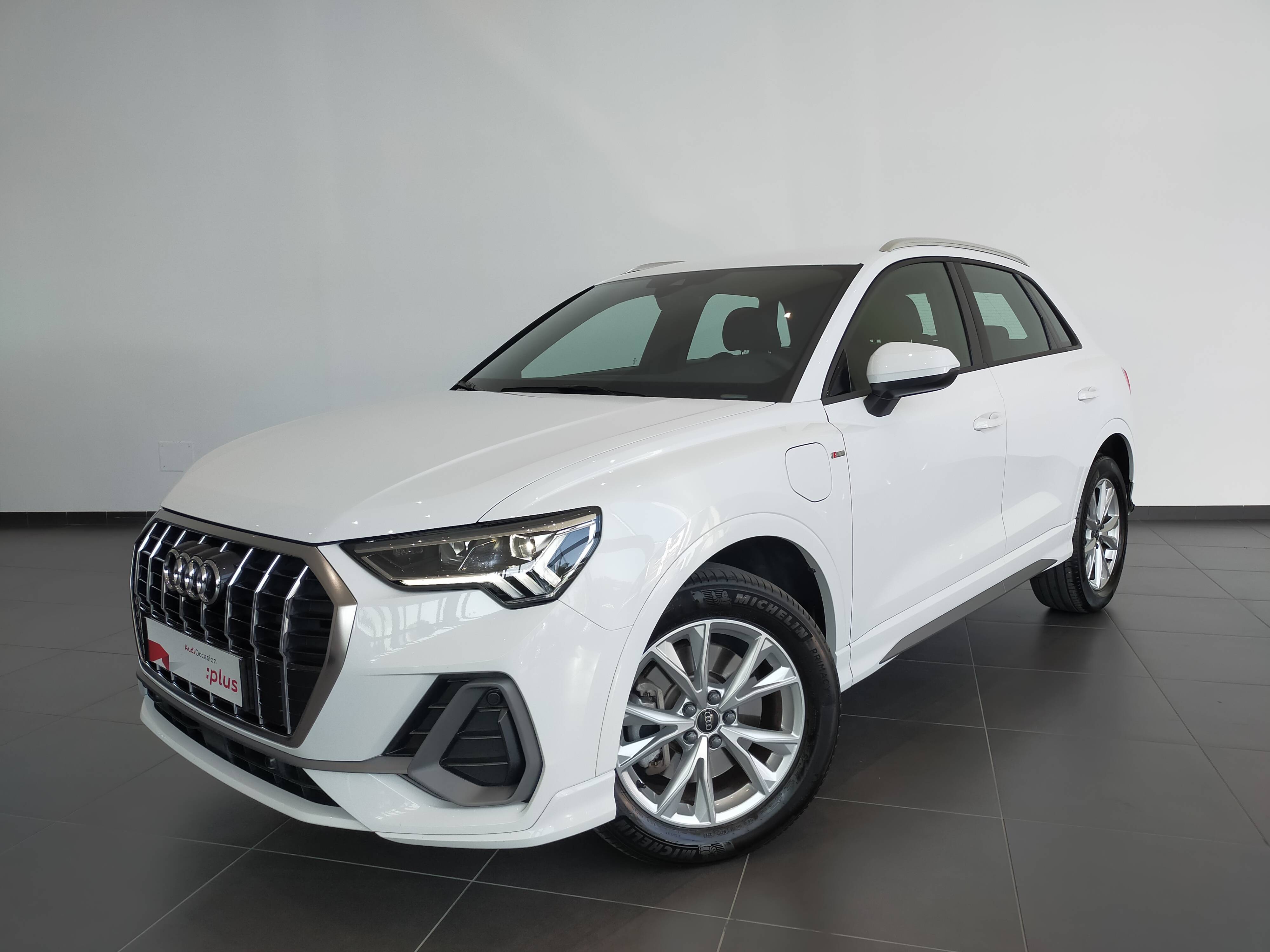 Q3 45 TFSIe 245 ch S tronic 6