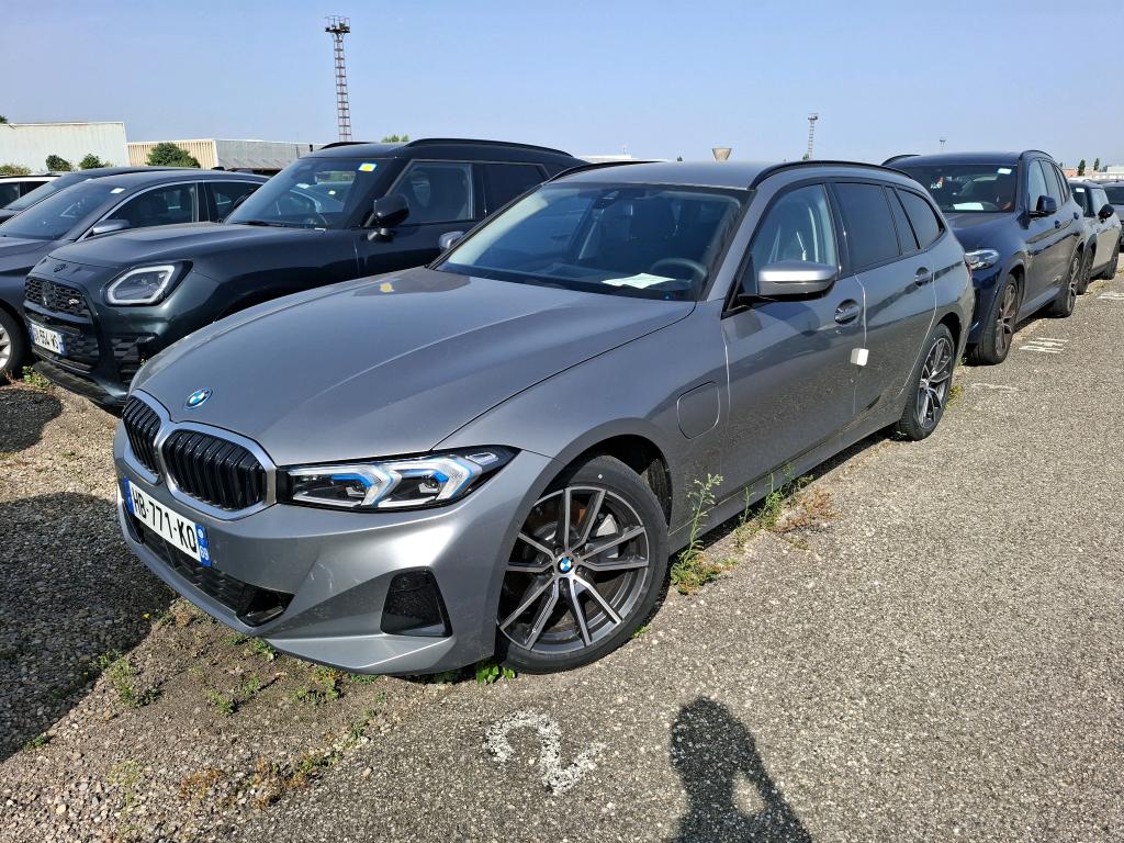 Touring 330e xDrive 292 ch BVA8