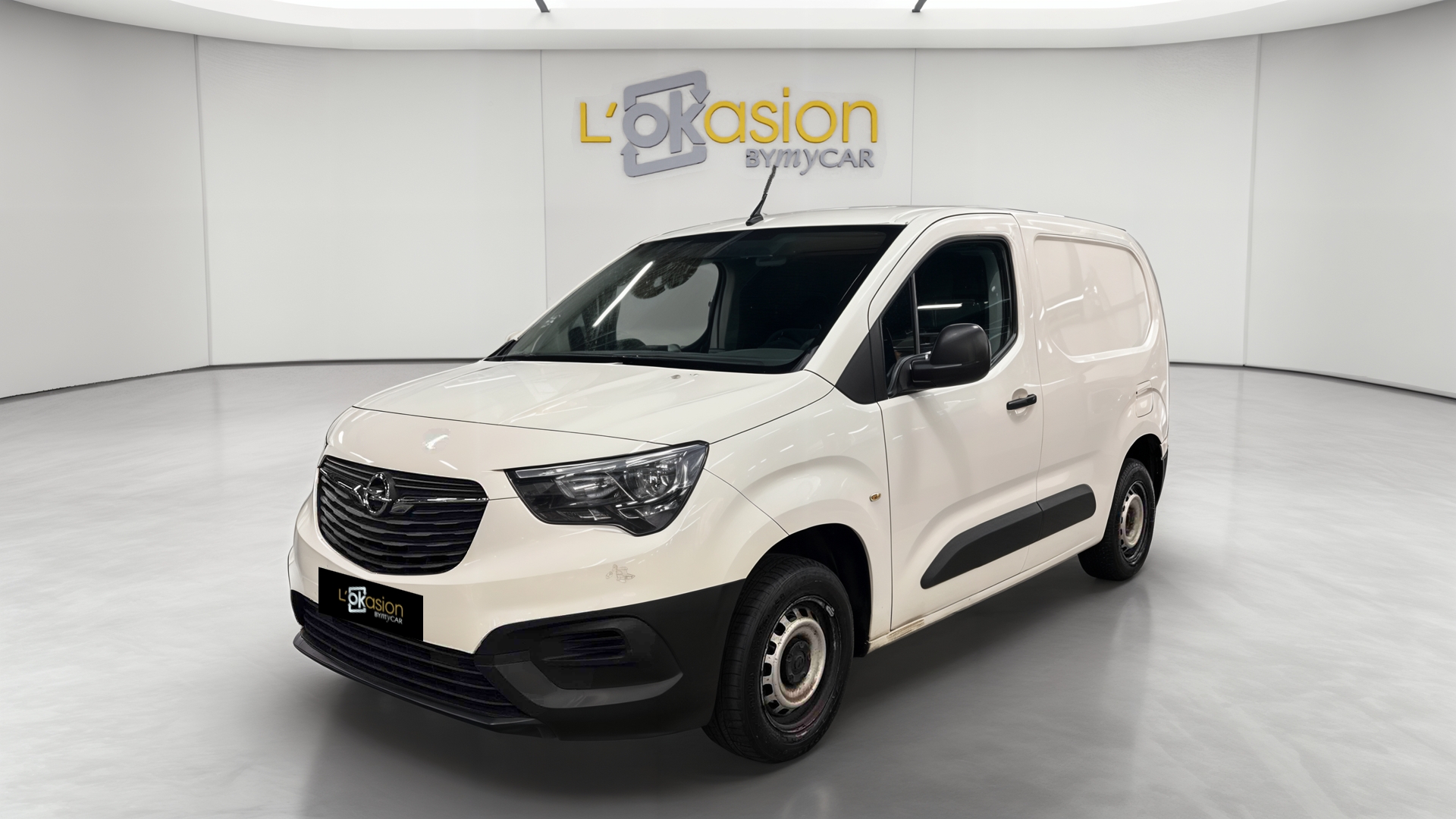 COMBO CARGO 1.5 100 CH S/S L1H1 BVM6 STANDARD