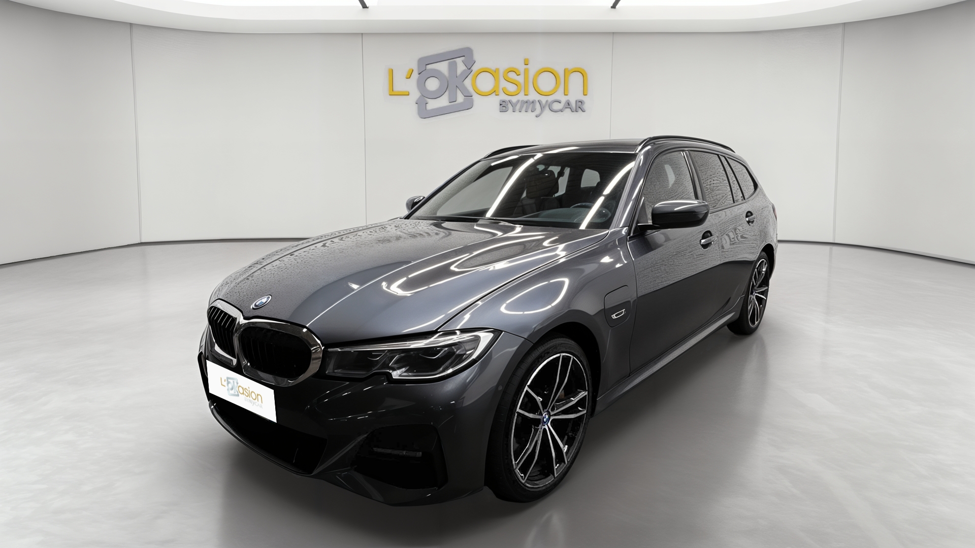 Touring 330e 292 ch BVA8