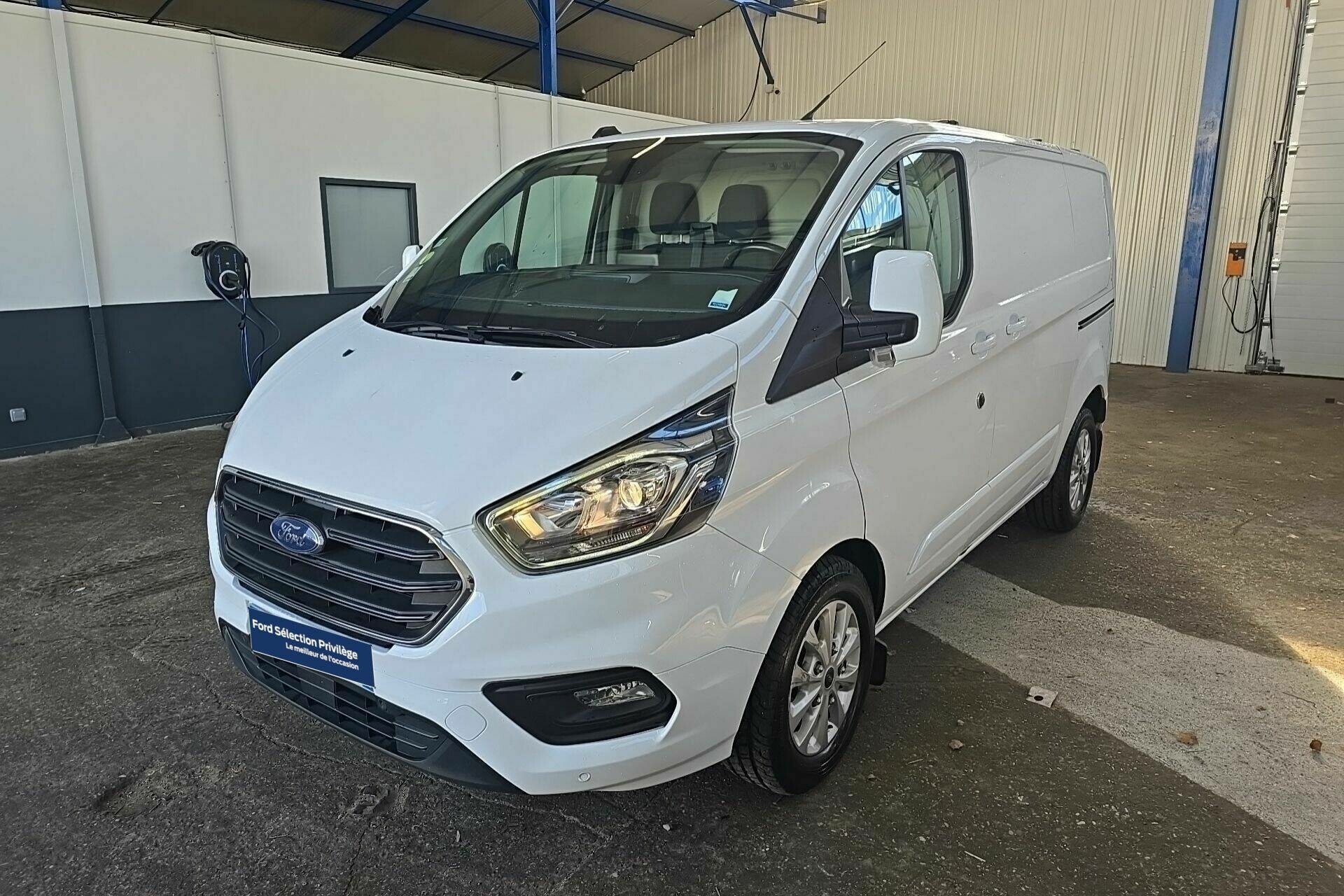 TRANSIT CUSTOM FOURGON 300 L1H1 2.0 ECOBLUE 170 BVA