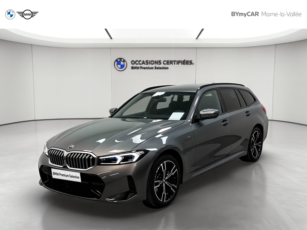 Touring 330e xDrive 292 ch BVA8