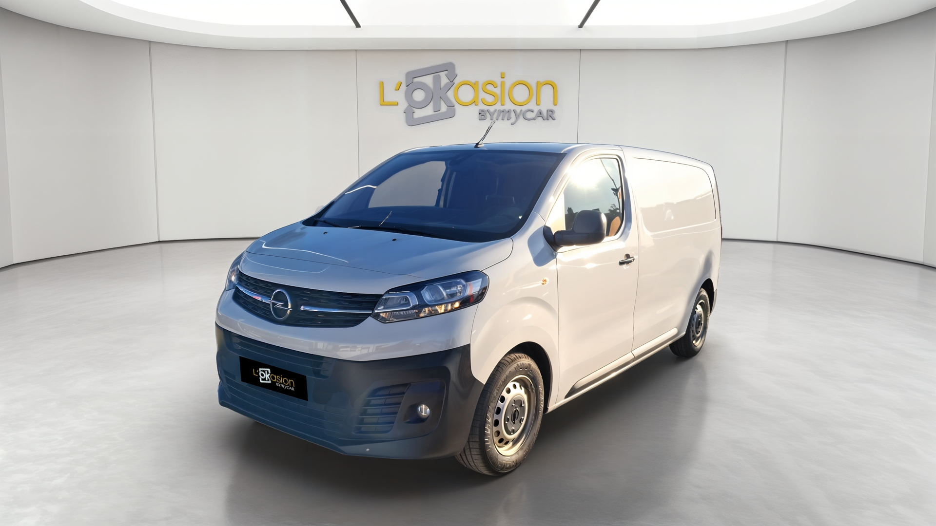 VIVARO FGN L2 1.5 DIESEL 120 CH