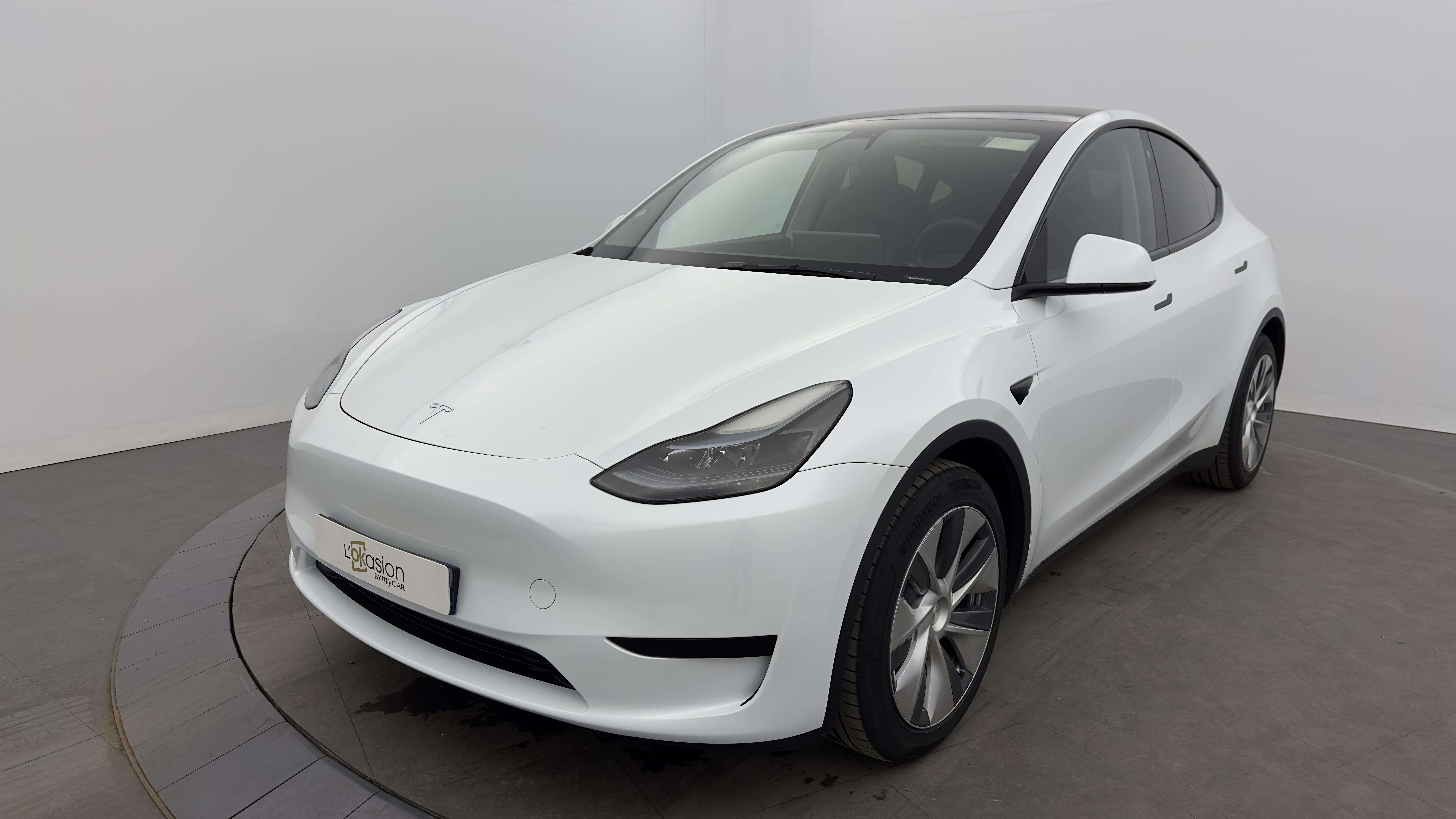 MODEL Y Standard RWD