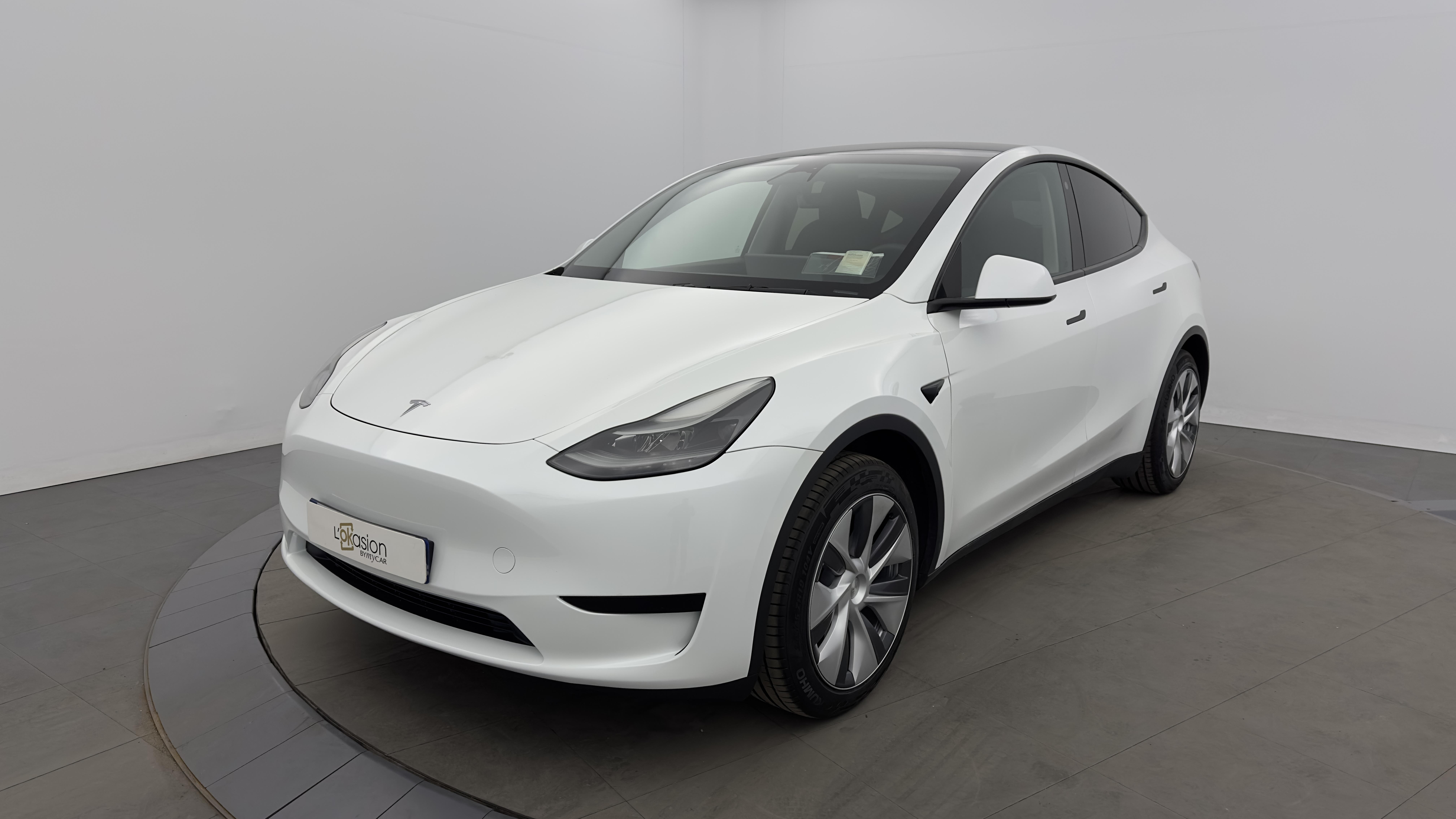 MODEL Y Standard RWD