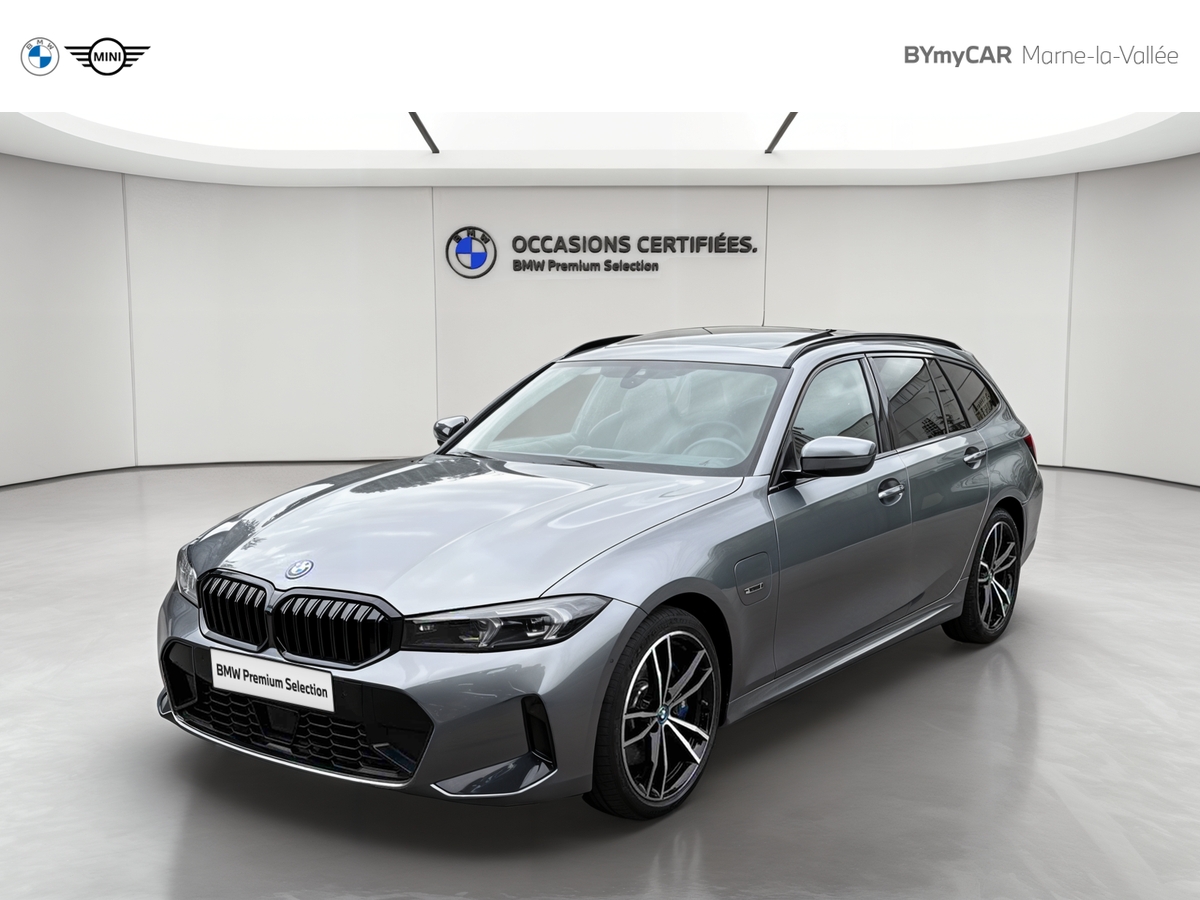 Touring 330e xDrive 292 ch BVA8