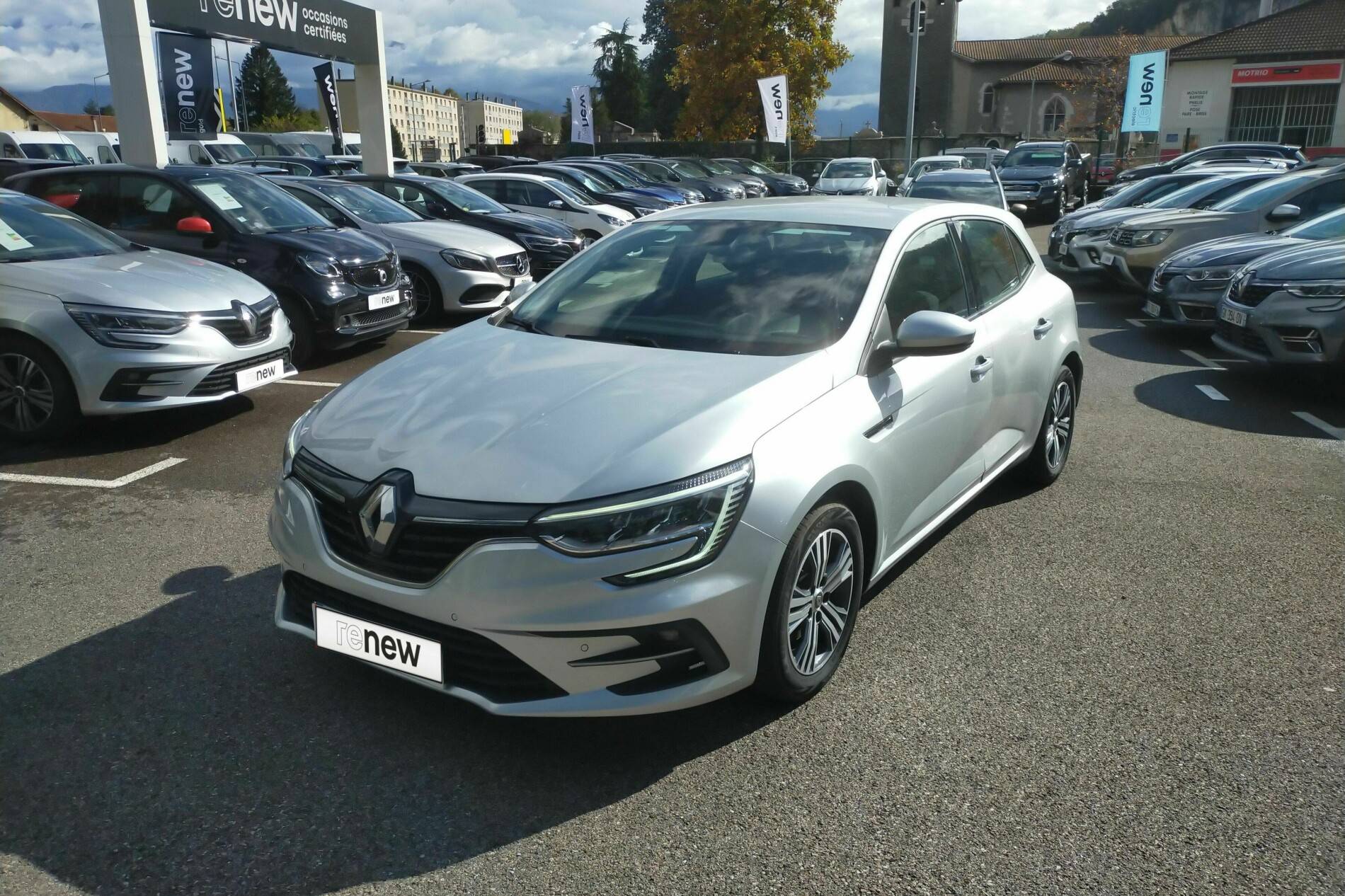 Megane IV Berline Blue dCi 115 EDC