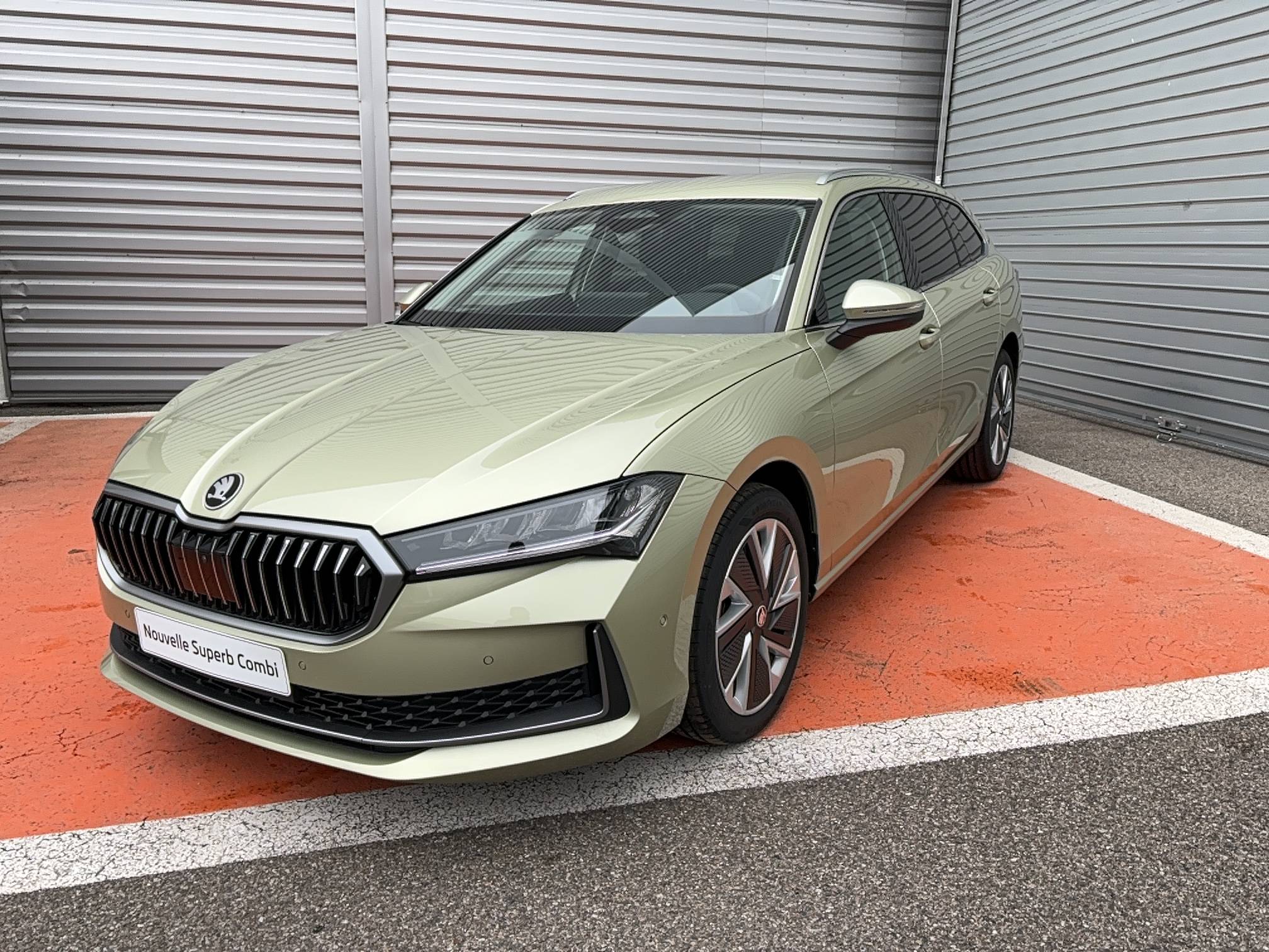 Superb Combi 2.0 TDI 150 ch SCR DSG7
