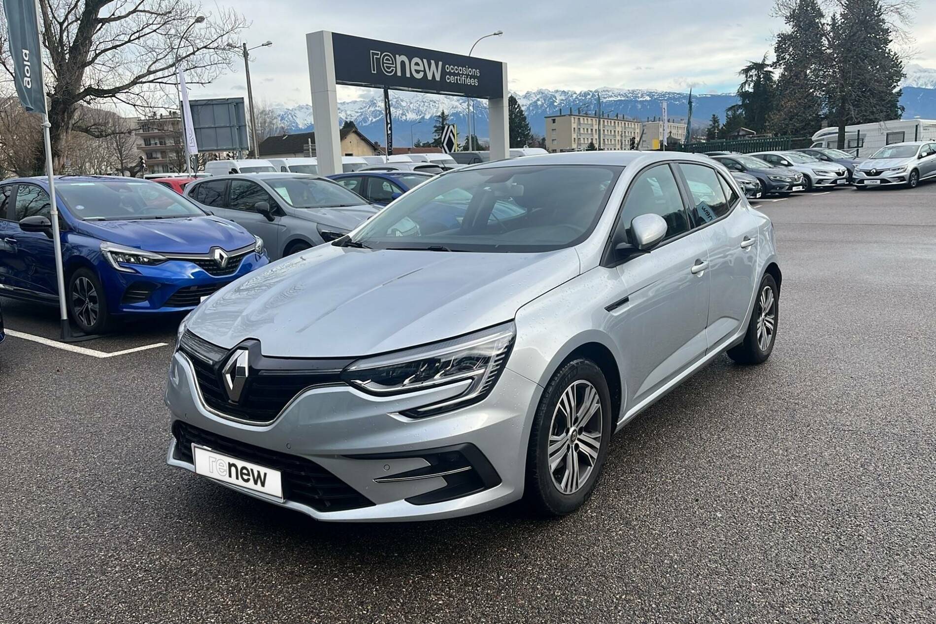 Megane IV Berline Blue dCi 115 EDC