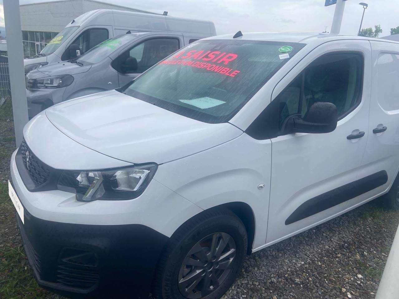 E-PARTNER FOURGON M 800 KG 136 CH BATTERIE 50 KWH