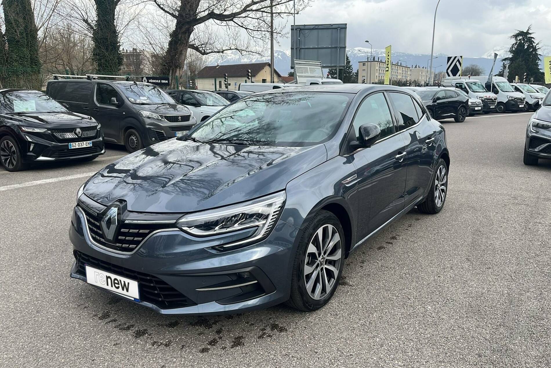 Megane IV Berline Blue dCi 115 EDC