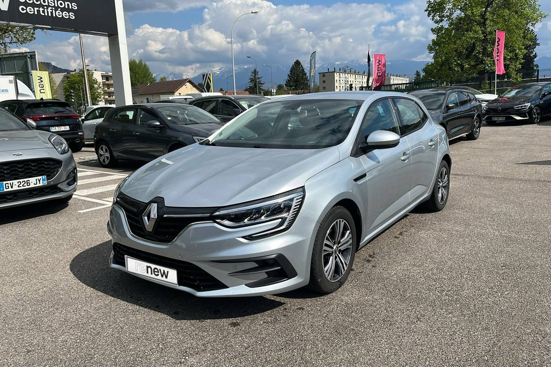 Megane IV Berline Blue dCi 115 EDC