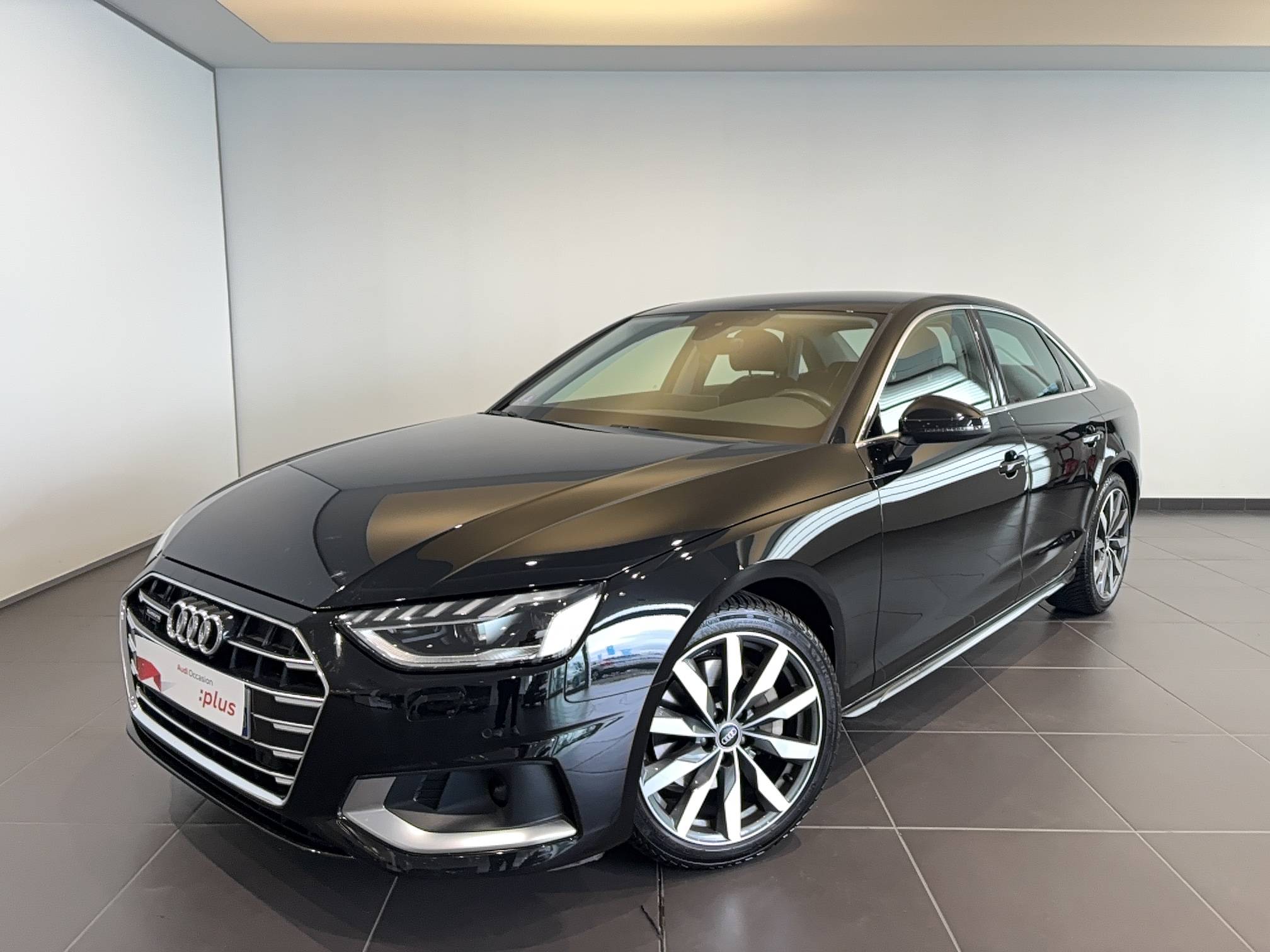 A4 40 TFSI 204 S tronic 7 Quattro