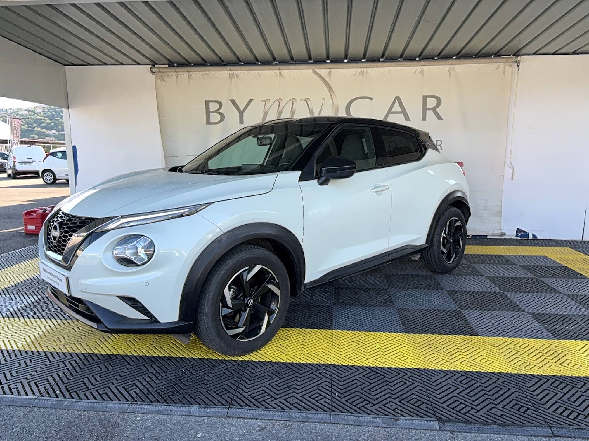 Juke DIG-T 114