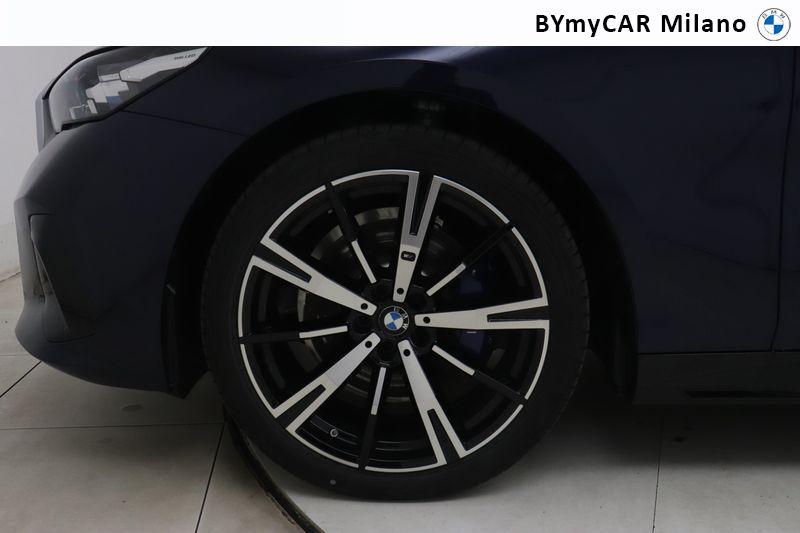 BMW Serie 5 520d 48V xdrive MSport auto https://cdn.bymycar.eu/it-bo/assets/images/vehicles/vd/5675/BMW-SERIE-5-G60-BERLINA-jpg-9.jpg