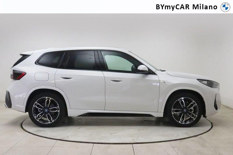 BMW X1 iX1 xdrive 30 MSport https://cdn.bymycar.eu/it-bo/assets/images/vehicles/vd/5773/BMW-X1-U11-jpg-6.jpg