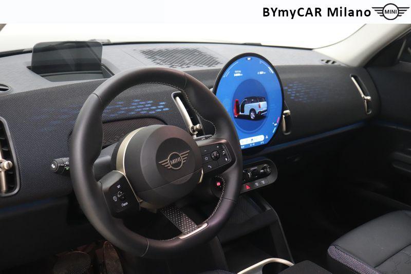 Mini Countryman Mini Countryman 1.5 48V C Classic auto https://cdn.bymycar.eu/it-bo/assets/images/vehicles/vd/5887/MINI-MINI-COUNTRYMAN-U25-jpg-10.jpg