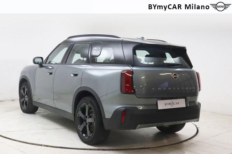 Mini Countryman Mini Countryman 1.5 48V C Classic auto https://cdn.bymycar.eu/it-bo/assets/images/vehicles/vd/5887/MINI-MINI-COUNTRYMAN-U25-jpg-15.jpg