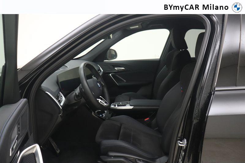BMW X1 X1 xdrive 25e MSport Pro auto https://cdn.bymycar.eu/it-bo/assets/images/vehicles/vd/6009/BMW-X1-U11-jpg-10.jpg