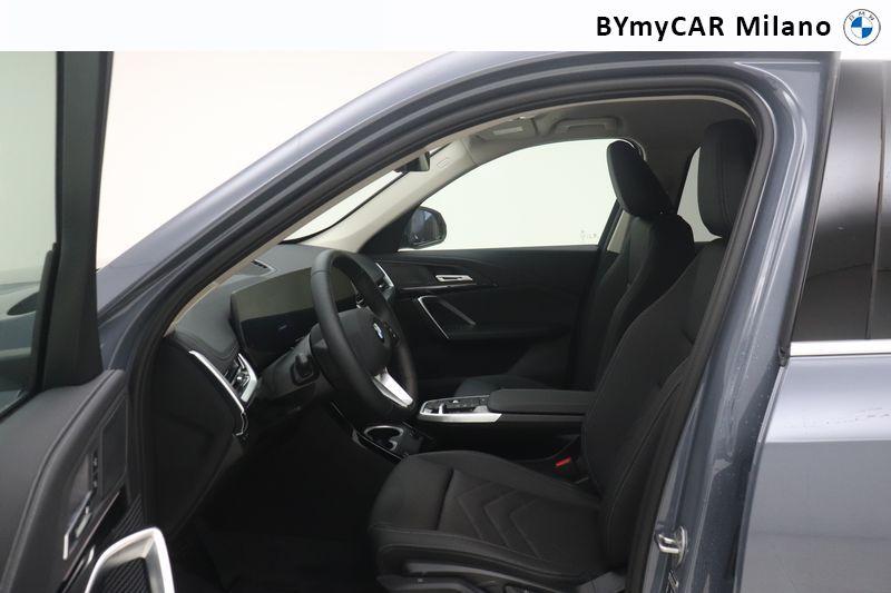 BMW X1 X1 sdrive18i X-Line auto https://cdn.bymycar.eu/it-bo/assets/images/vehicles/vn/5458/BMW-X1-U11-jpg-10.jpg