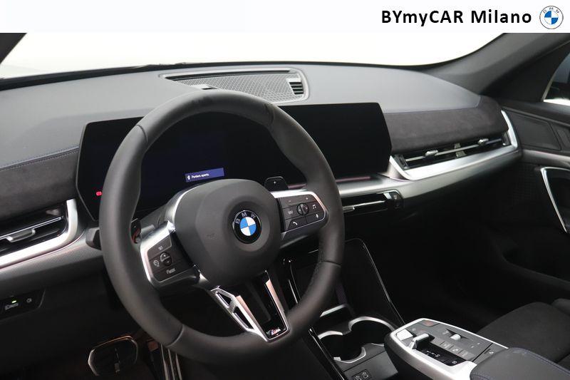 BMW X1 X1 sdrive18i MSport Pro auto https://cdn.bymycar.eu/it-bo/assets/images/vehicles/vn/5518/BMW-X1-U11-jpg-11.jpg