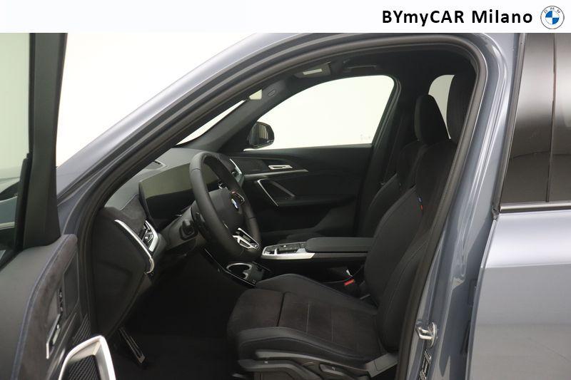 BMW X1 X1 sdrive18i MSport Pro auto https://cdn.bymycar.eu/it-bo/assets/images/vehicles/vn/5518/BMW-X1-U11-jpg-12.jpg