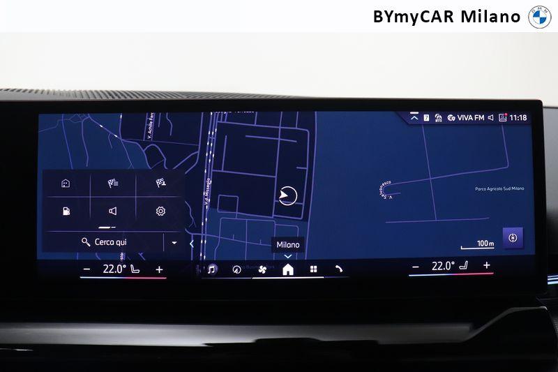 BMW Serie 5 520d Touring 48V sdrive M Sport auto https://cdn.bymycar.eu/it-bo/assets/images/vehicles/vo/3283/BMW-SERIE-5-G61-2024-TOURING-jpg-13.jpg