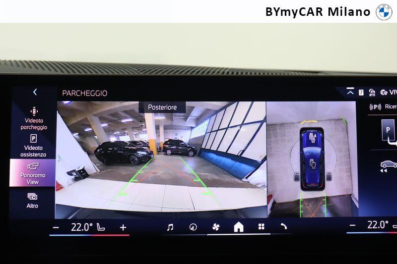 BMW Serie 5 520d Touring 48V sdrive M Sport auto https://cdn.bymycar.eu/it-bo/assets/images/vehicles/vo/3283/BMW-SERIE-5-G61-2024-TOURING-jpg-14.jpg