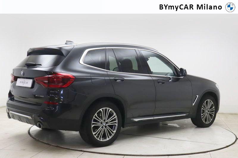 BMW X3 X3 xdrive30i xLine 252cv auto https://cdn.bymycar.eu/it-bo/assets/images/vehicles/vo/5302/BMW-X3-G01-2017-jpg-7.jpg