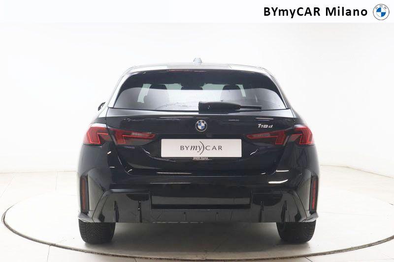 BMW Serie 1 118d MSport auto https://cdn.bymycar.eu/it-bo/assets/images/vehicles/vo/5308/BMW-SERIE-1-F70-jpg-4.jpg