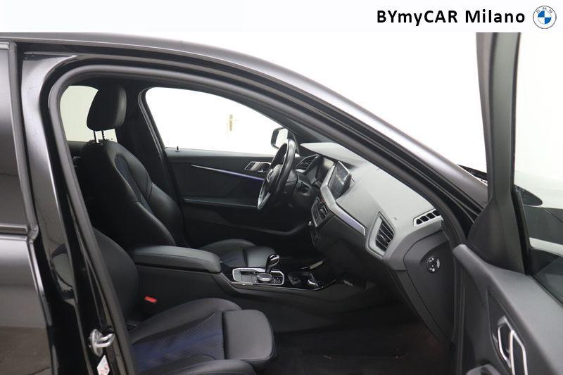 BMW Serie 1 118d Msport auto https://cdn.bymycar.eu/it-bo/assets/images/vehicles/vo/5320/BMW-SERIE-1-F40-jpg-8.jpg